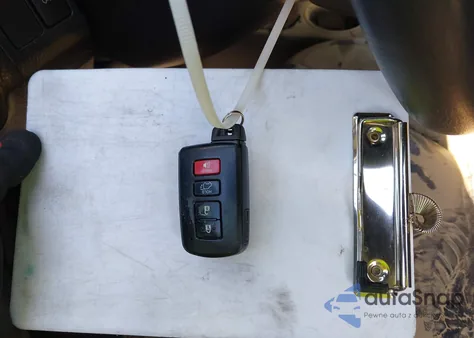 2015 Toyota Rav4 Limited z USA, uszkodzony, nr VIN 2T3YFREV8FW201837